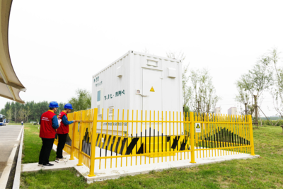 濟(jì)南首座“光儲(chǔ)充放”一體化充電站落地起步區(qū)，新興能源技術(shù)研發(fā)加速城市綠色轉(zhuǎn)型